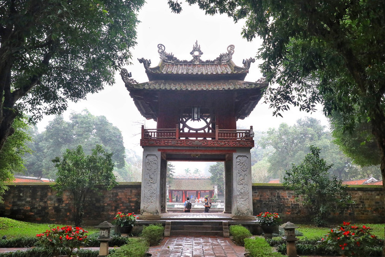 Can canh Khue Van Cac o Van Mieu - Quoc Tu Giam xuong cap nghiem trong