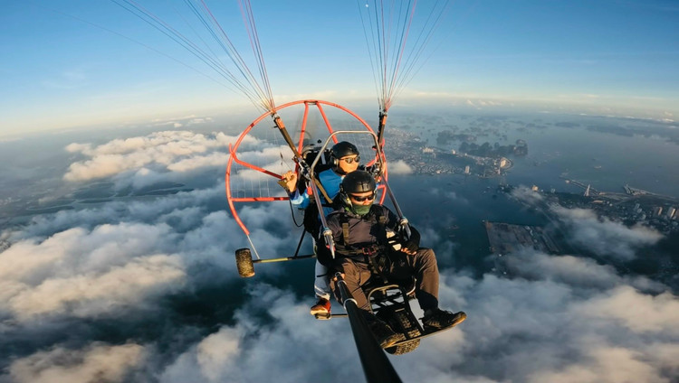 Bay du luon ngam canh Ha Long: Gia “chat” co nao-Hinh-2