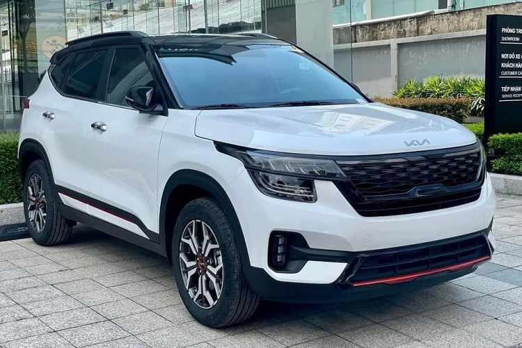 Can canh Kia Seltos X-Line tai Viet Nam, re hon 