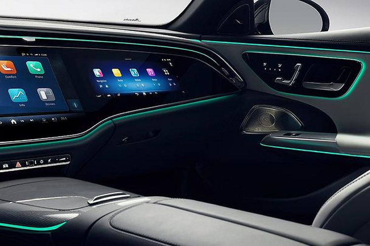 Mercedes-Benz E-Class 2024 ruc rich ra mat ngay trong thang nay-Hinh-9