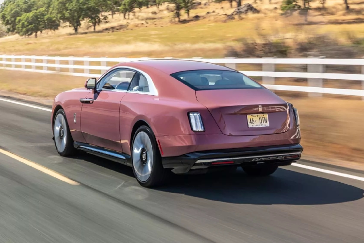 Ngam Rolls-Royce Spectre dac biet mau Morganite gia gan 10 ty dong-Hinh-7