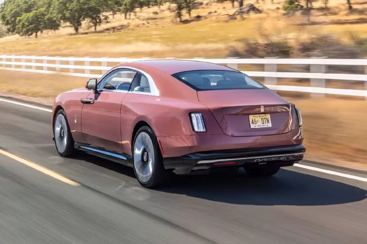 Ngam Rolls-Royce Spectre dac biet mau Morganite gia gan 10 ty dong-Hinh-7