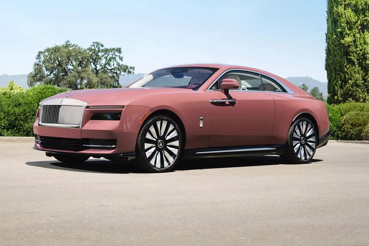 Ngam Rolls-Royce Spectre dac biet mau Morganite gia gan 10 ty dong
