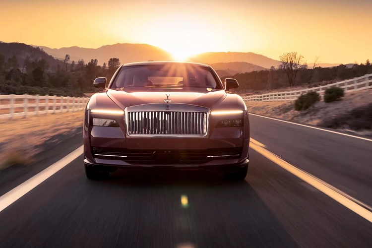 Ngam Rolls-Royce Spectre dac biet mau Morganite gia gan 10 ty dong-Hinh-3