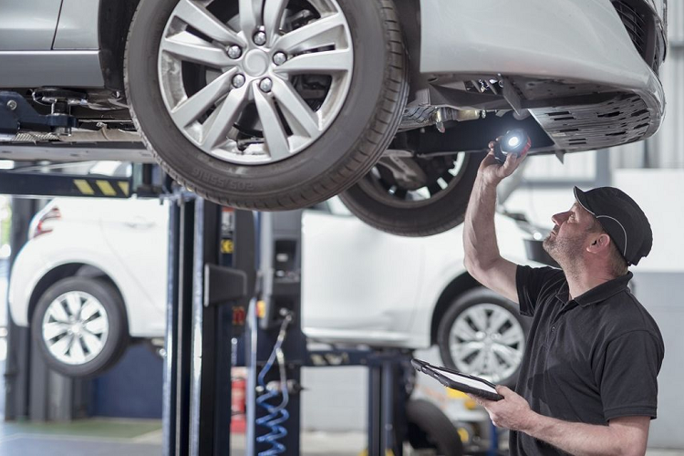 Xe ôtô điện được coi là tương lai nhưng trình độ thợ sửa “đứng im” - Hình 5 Xe oto dien duoc coi la tuong lai nhung trinh do tho sua “dung im”-Hinh-5