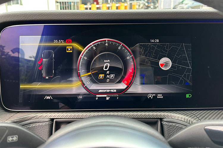 Can canh Mercedes-AMG G63 Edition 55 tu 12,6 ty dong tai Viet Nam-Hinh-7