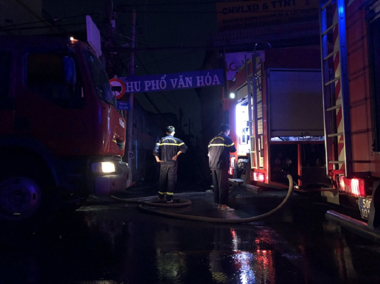 Chay lon o nha dan tai TP Thu Duc, nhieu nguoi thao chay