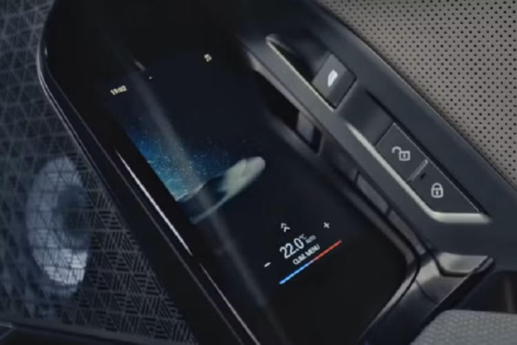 BMW i7 chay dien da ve Viet Nam, san sang 