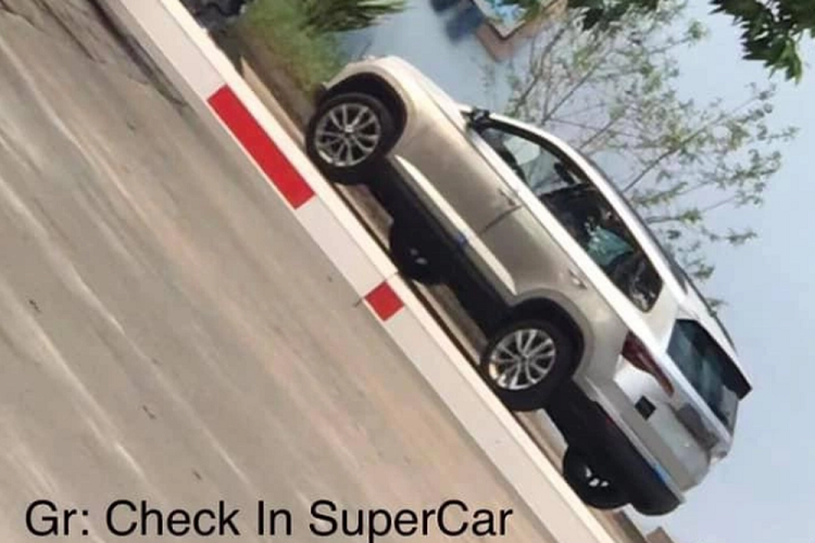 Can canh SUV do thi Skoda Karoq tai Viet Nam, 