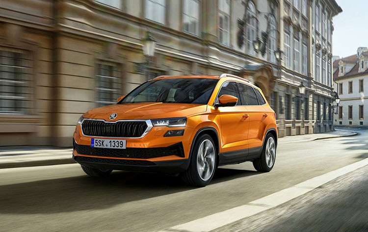 Can canh SUV do thi Skoda Karoq tai Viet Nam, 