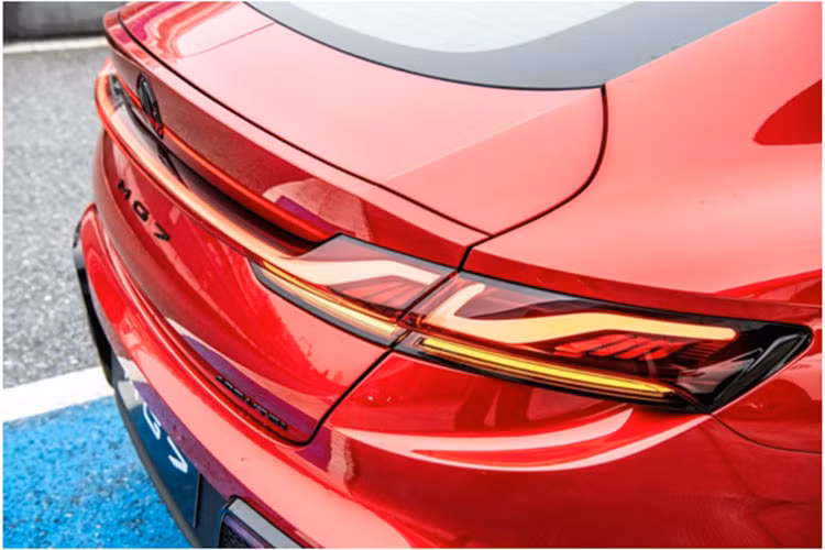 MG7 2023 tu 750 trieu 