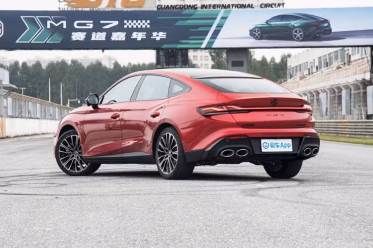 MG7 2023 tu 750 trieu 