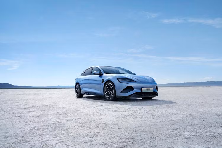 Can canh BYD Seal Champion Edition sap ve Viet Nam tu 644 trieu dong?