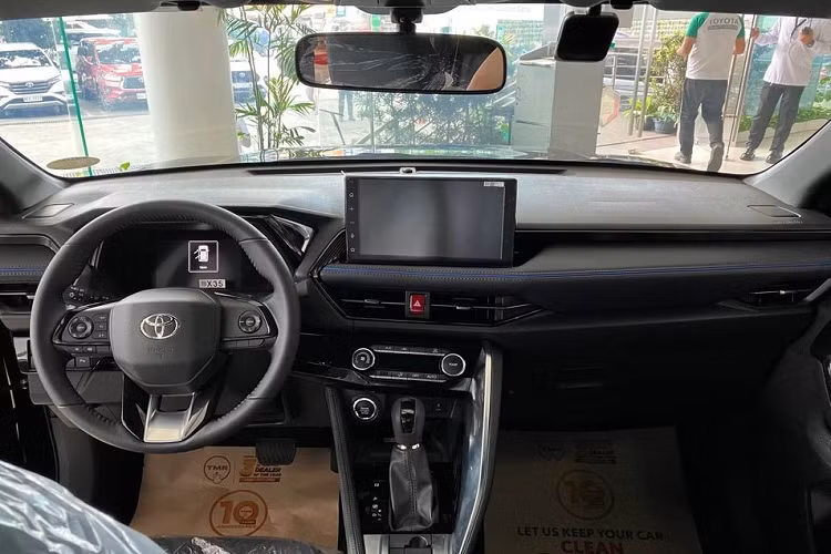 Toyota Yaris Cross 2023 từ 740 triệu đồng lăn bánh tại Việt Nam - Hình 4 Toyota Yaris Cross 2023 tu 740 trieu dong lan banh tai Viet Nam-Hinh-4