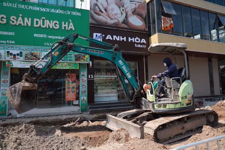 Can canh con duong khong bong cay, nong nhat Thu do-Hinh-9