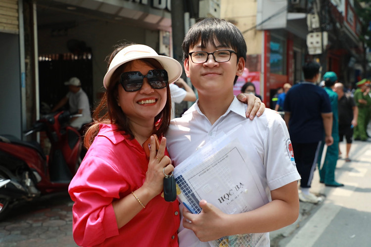 Thi sinh nghen ngao vi trung tu “Nhung ngoi sao xa xoi“-Hinh-7