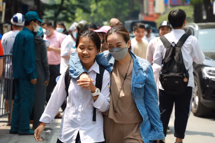 Thi sinh nghen ngao vi trung tu “Nhung ngoi sao xa xoi“-Hinh-5