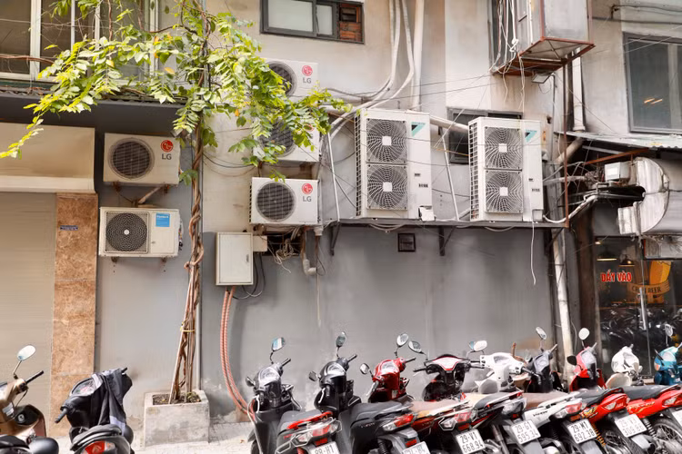 Ha Noi: Hiem hoa tu hang van cuc nong dieu hoa phoi nang, mua-Hinh-6