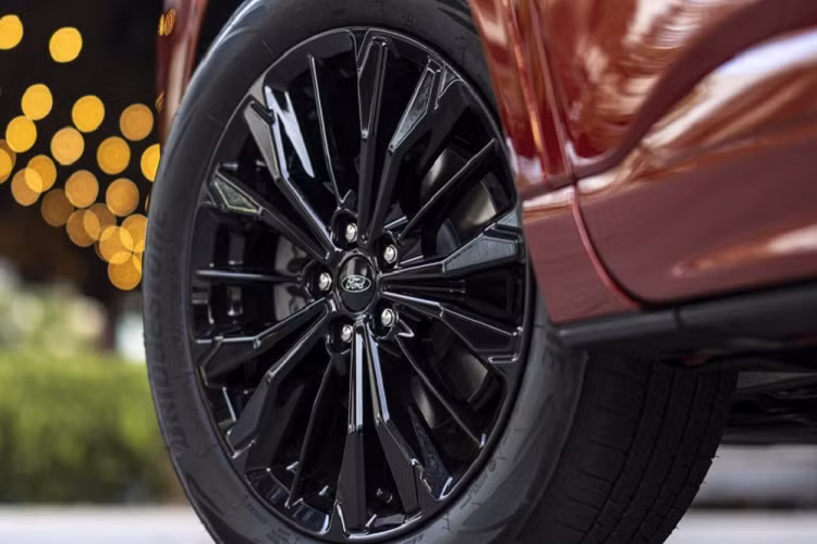 Ford Escape “ban hut” tai Viet Nam ra mat ban nang cap day cuon hut-Hinh-6