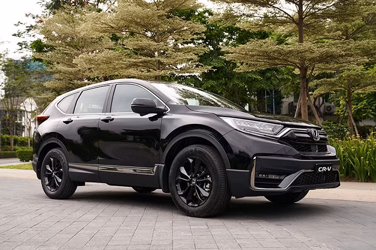 Loat xe oto tai Viet Nam giam gia, “dua” doanh so can Tet Quy Mao