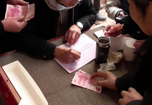 Mời tiệc nhưng cả làng không đến, nguyên nhân ai cũng đồng tình - Hình 4 Moi tiec nhung ca lang khong den, nguyen nhan ai cung dong tinh-Hinh-4