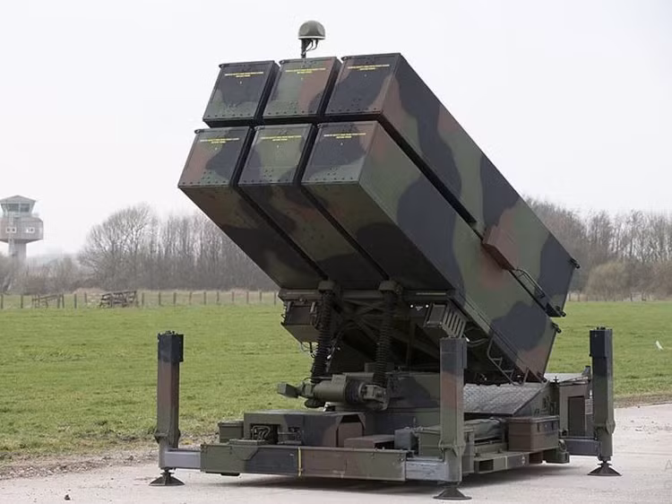 Loai ten lua phong khong nao cua Nga ma Ukraine so nhat?-Hinh-15