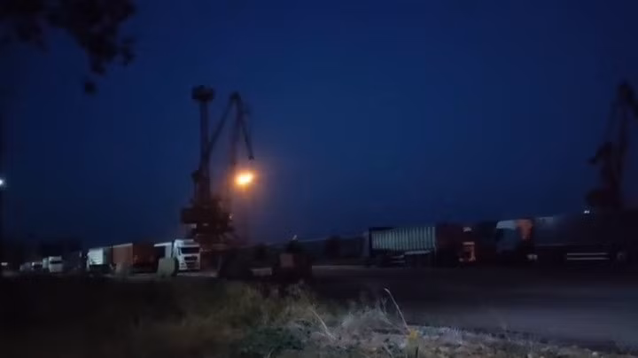 Dem ruc lua, Nga phong so UAV ky luc, phong khong Ukraine te liet-Hinh-8