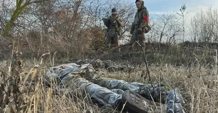 Hon 400 linh danh thue phuong Tay da thiet mang o mat tran Kursk