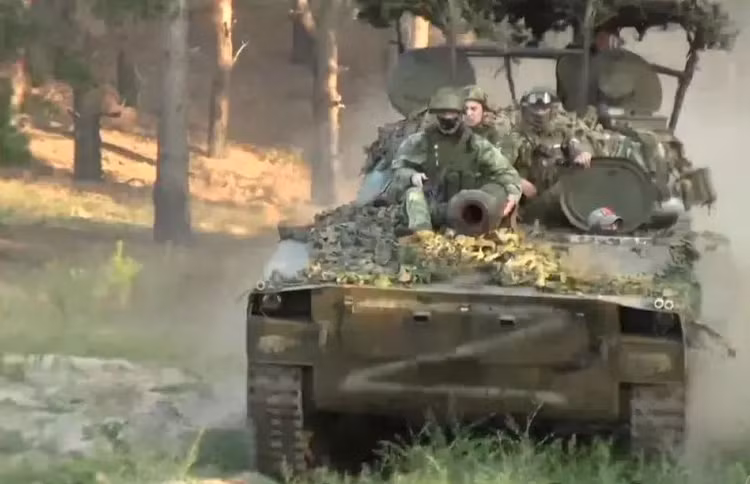 Quan Nga hoan thanh “bua luoi”, bat dau “phong lao” o Kurakhove-Hinh-9