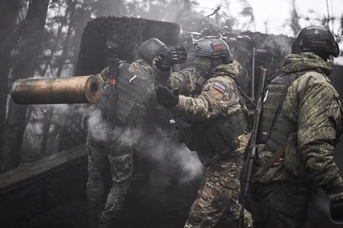 Ukraine thuong vong 2.000 quan mot ngay, huong nam Donetsk lam nguy-Hinh-8