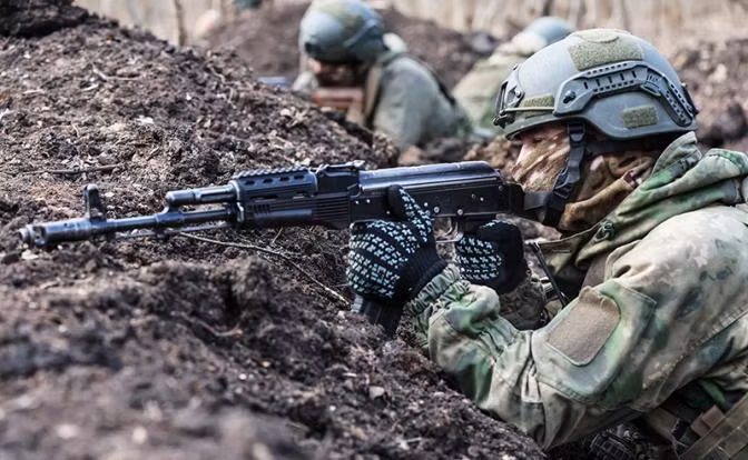 Nga chiem duoc mot nua Chasov Yar, tao the bao vay gong kim-Hinh-14