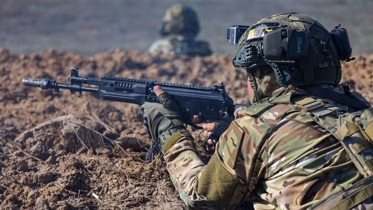 Chasov Yar: Linh danh thue song do chet do vi bom phao cua Nga-Hinh-14