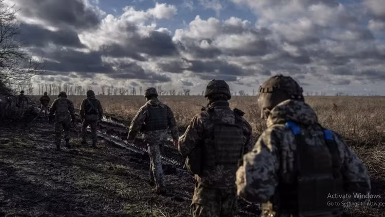 Quan doi Nga tiep tuc dot pha, tao the bao vay cu diem Kurakhove-Hinh-14