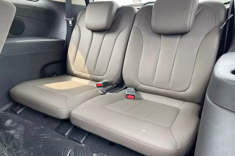 BYD M6 giá 756 triệu tại Việt Nam, đối thủ Toyota Innova Cross - Hình 7 BYD M6 gia 756 trieu tai Viet Nam, doi thu Toyota Innova Cross-Hinh-7