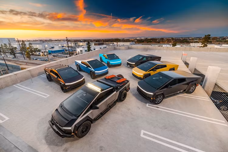 Unplugged Performance mang dan Tesla Cybertruck doc den SEMA 2024