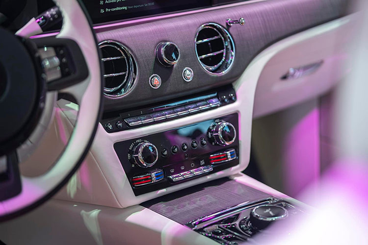 Rolls-Royce Spectre thứ 2 của đại gia Sài Gòn, không dưới 25 tỷ - Hình 10 Rolls-Royce Spectre thu 2 cua dai gia Sai Gon, khong duoi 25 ty-Hinh-10