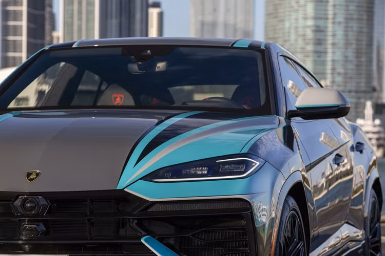 Lamborghini Urus SE "màu độc" với 230 giờ chế tác thủ công - Hình 3 Lamborghini Urus SE