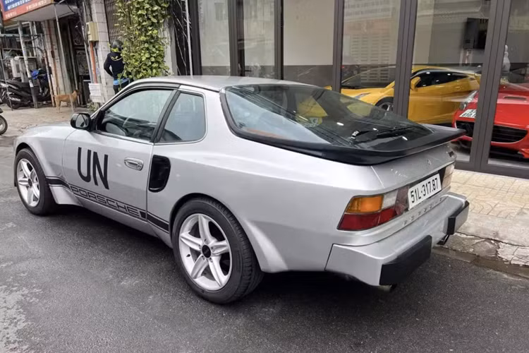 Porsche 944 của Qua Vũ "bỏ xó" gần 1 năm, lần đầu xuống phố - Hình 4 Porsche 944 cua Qua Vu