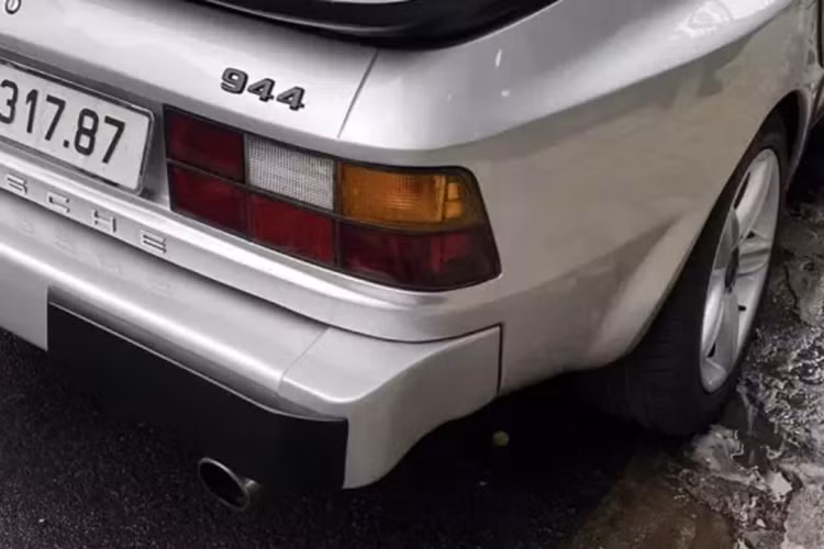 Porsche 944 của Qua Vũ "bỏ xó" gần 1 năm, lần đầu xuống phố - Hình 7 Porsche 944 cua Qua Vu