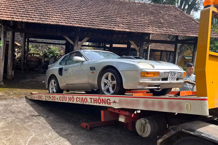 Porsche 944 của Qua Vũ "bỏ xó" gần 1 năm, lần đầu xuống phố - Hình 10 Porsche 944 cua Qua Vu