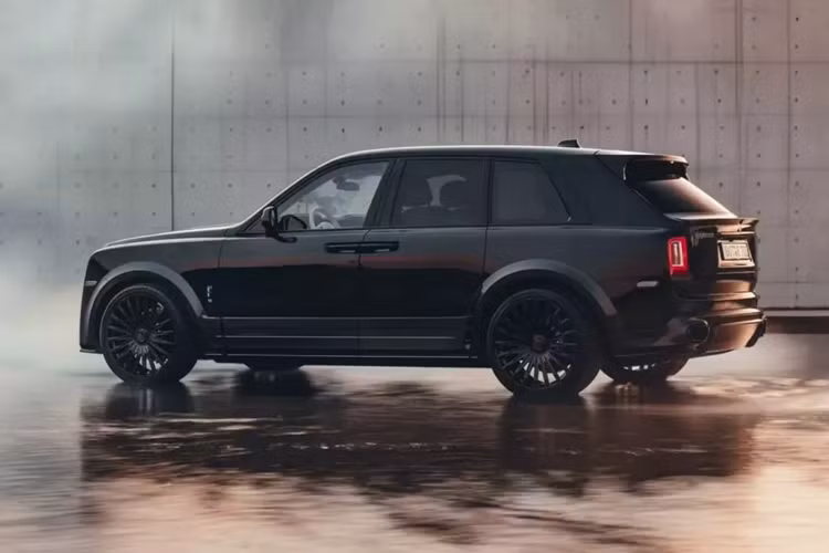 Rolls-Royce Cullinan được Brabus dao kéo "đẹp" như Toyota Century - Hình 2 Rolls-Royce Cullinan duoc Brabus dao keo