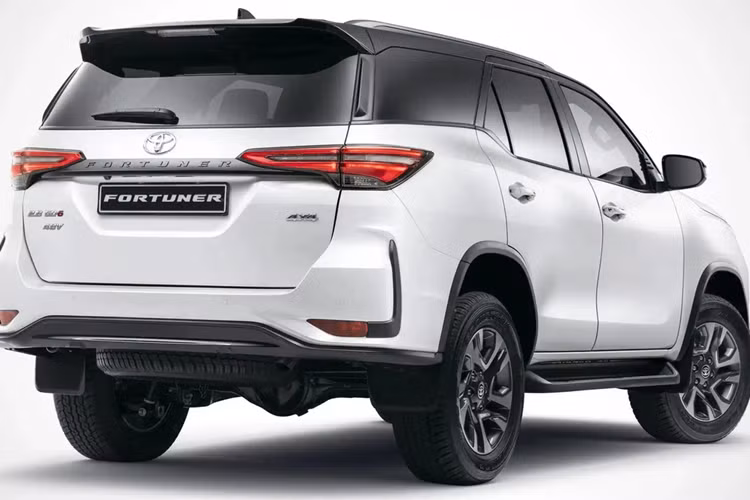 Toyota Fortuner hybrid sắp được mở bán tại Đông Nam Á - Hình 8 Toyota Fortuner hybrid sap duoc mo ban tai Dong Nam A-Hinh-8