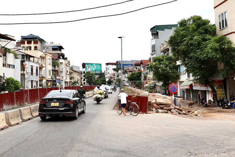 Ha Noi: Da vao mua mua lu, de huu Hong van cham tien do