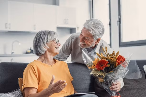 Cu ba 88 tuoi het hon khi bi nguoi yeu cu theo duoi-Hinh-5