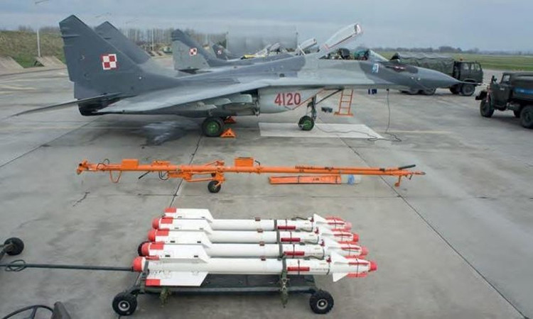 Ukraine nhan to hop phong khong Osa nang cap tu... to chuc tu thien-Hinh-10