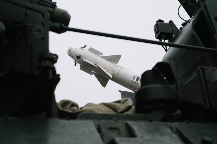 Ukraine nhan to hop phong khong Osa nang cap tu... to chuc tu thien-Hinh-4