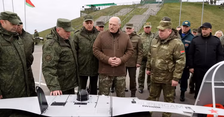 UAV Supercam S350 của Nga gây chú ý tại Vietnam Defense Expo 2024 - Hình 23 UAV Supercam S350 cua Nga gay chu y tai Vietnam Defense Expo 2024-Hinh-23