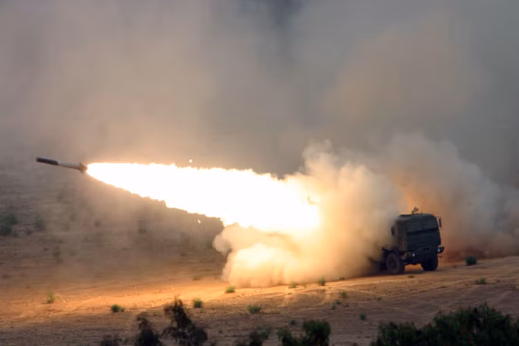 HIMARS tự động: “Át chủ bài” công nghệ mới với bài học từ Ukraine - Hình 7 HIMARS tu dong: “At chu bai” cong nghe moi voi bai hoc tu Ukraine-Hinh-7