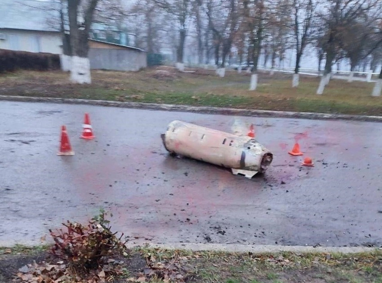 Nga sắp trút tên lửa Oreshnik vào Kiev trong vòng 48 giờ? - Hình 8 Nga sap trut ten lua Oreshnik vao Kiev trong vong 48 gio?-Hinh-8