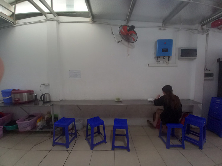 Co gi trong nhung nha tro hop diem o Ha Noi?-Hinh-9